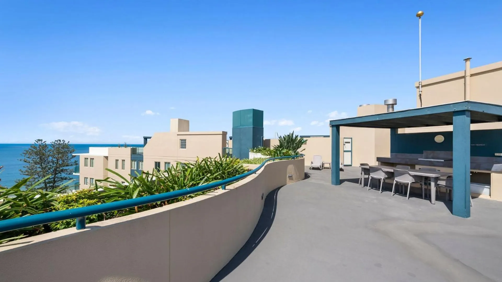 Ocean Front Mooloolaba Esplanade Apartment 2Br